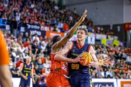 Українці за кордоном: Пустовий набрав 18 очок в Іспанії, Шульга провів шикарний матч у G-Лізі