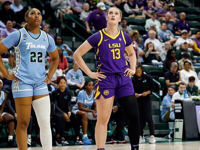 Українки за кордоном: Коваль зібрала 10 підбирань в матчі NCAA