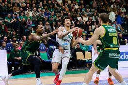 Українці за кордоном: гарна гра Санона у Єврокубку, Михайлюк зіграв 16 хвилин проти Голден Стейт