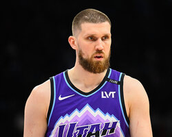 Українці за кордоном: Михайлюк набрав 18 очок в НБА, у Зотова стільки ж в ENBL