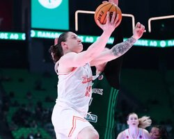 Українки за кордоном: Ягупова набрала 14 очок в Єврокубку, у Діке 14 очок в NCAA 