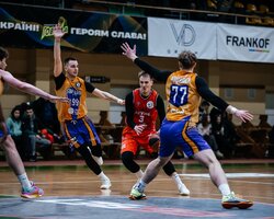 Перемога Рівного в матчі проти Старого Луцька: фотогалерея