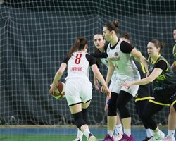 Франківськ-Прикарпаття обіграв Київ-Баскет: фотогалерея матчу жіночої Суперліги