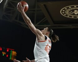 Українки за кордоном: Ягупова набрала 9 очок в Єврокубку, Путра зіграла 12 хвилин в NCAA