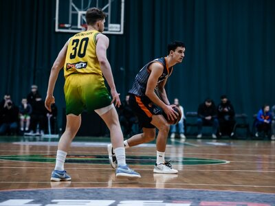 Мавпи перемогли Говерлу в Івано-Франківську: фотогалерея