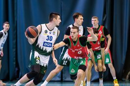 Перша ліга: відеотрансляція матчів 21 лютого