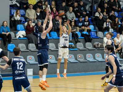 Дніпро переміг Харківські Соколи: фотогалерея матчу