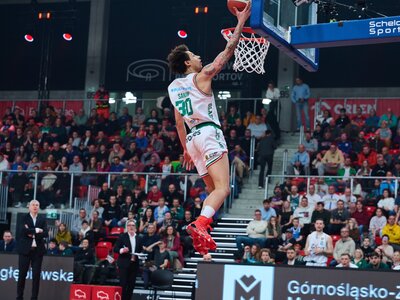 Українці за кордоном: Санон набрав 15 очок в чемпіонаті Польщі