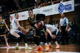 Київ-Баскет в драматичному матчі переміг Дніпро та вийшов у фінал Кубка України