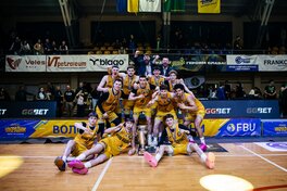 Солодкі миті перемоги: фотогалерея церемонії нагородження Фіналу чотирьох Кубка України