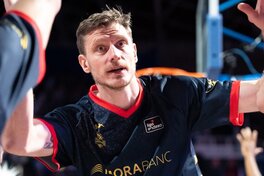 Українці за кордоном: у Пустового 6 очок в Іспанії, Зотов набрав 21 очко в Австрії