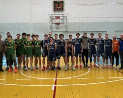 ВЮБЛ серед юнаків 2009 року: дніпровська СДЮСШОР-5-ДФКС виграла два матчі у Рівному