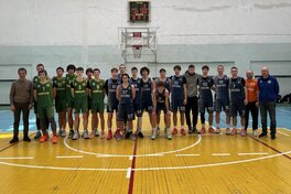 ВЮБЛ серед юнаків 2009 року: дніпровська СДЮСШОР-5-ДФКС виграла два матчі у Рівному