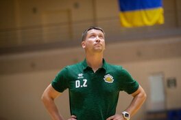 Екскапітан збірної України та тренер Тернополя продає чемпіонський перстень