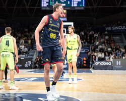 Українці за кордоном: Пустовий набрав 19 очок в Іспанії, дабл-дабли Санона та Зотова