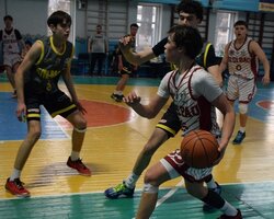 ВЮБЛ серед юнаків 2009 року: Кам'янець-Подільський прийняв матчі третього етапу