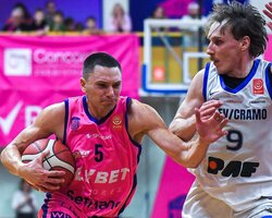 Українці за кордоном: Лукашов набрав 13 очок в ЛЕБЛ, Бобров і Липовий виграли в Румунії