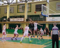 Плейоф чоловічої Вищої ліги стартує 5 квітня