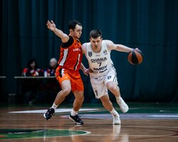 Чайка-ВМСУ та КДЮСШ-Південне вийшли до півфіналу Першої ліги