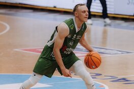 Українці за кордоном: Зотов набрав 14 очок в чемпіонаті Австрії