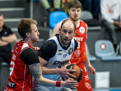 Дніпро розгромив Рівне в першому півфіналі плейоф: хайлайти Суперліги GGBET 16 квітня