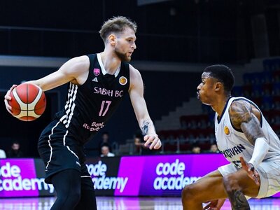 Українці за кордоном: Войналович набрав 9 очок в Азербайджані, Санон відіграв 26 хвилин в Польщі