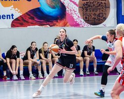 Франківськ-КНУВС переміг Рівне у фіналі, Мобі-СДЮСШОР завоював бронзу жіночої Вищої ліги: результати та фотогалерея 