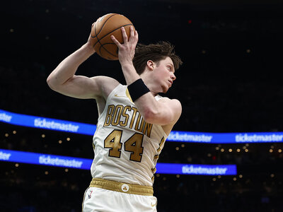 Макс Шульга став сьомим українцем, який набрав очки в плейоф НБА