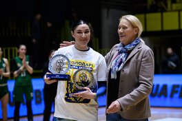 Будівельник підписав новий контракт з Дарʼєю Завідною