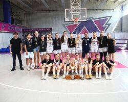 Франківськ-Прикарпаття вчетверте став чемпіоном жіночої Молодіжної ліги