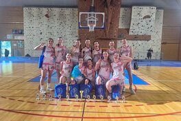 Українські баскетболістки з Нововолинська виграли бронзу міжнароджного турніру U-13 у Франції