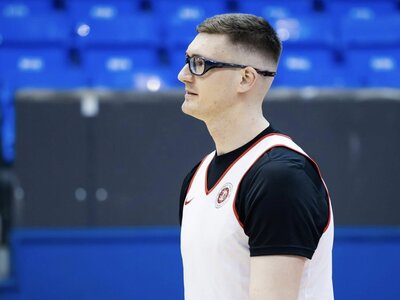 Українці за кордоном: Скапінцев завершив сезон в Ізраїлі