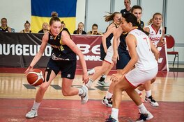 Жіноча збірна України виграла останній свій матч Євробаскету U-16