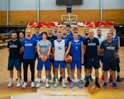 Збірна України провела перше тренування в Данії