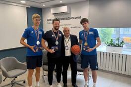 Збірна України U-20 завітала до ТАСКОМБАНКу після перемоги на чемпіонаті Європи