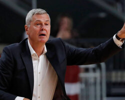 Головний тренер збірної України Айнарс Багатскіс очолив португальську Бенфіку