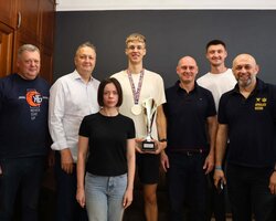 Максима Грищука привітали в Миколаївській обласній військовій адміністрації з золотом Євробаскету