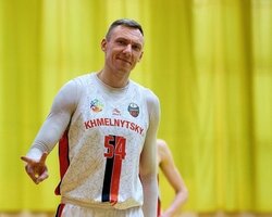Хмельницький перед дебютом у Суперлізі підписав досвідченого баскетболіста