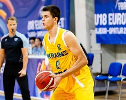 Гравець збірної України U-18 Євген Татунчак визначився з місцем продовження кар'єри