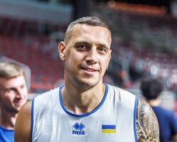В'ячеслав Бобров: За останні роки це оптимальний наш ростер збірної