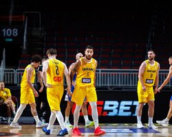 Ця перемога ще на крок наближає нас до чемпіонату світу: гравці збірної України про матч з Грецією