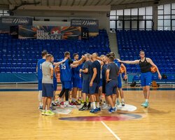 Збірна України прибула до Чорногорії та провела перше тренування в Подгориці 