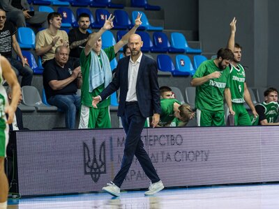 Запоріжжя виграло важку гру у Харківських Соколів: відео коментарів