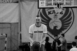 На 41 році життя помер колишній гравець збірної України Данило Козлов
