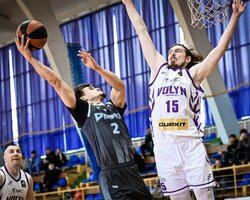 Дніпро здобув вольову перемогу на Волинню