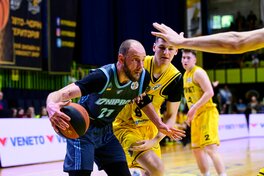Тимофеєнко виграв у Буренко битву в історичному рейтингу Суперліги за реалізованими триочковими