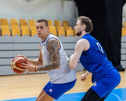 Збірна України готується до матчу проти Швейцарії в Ризі: фотогалерея