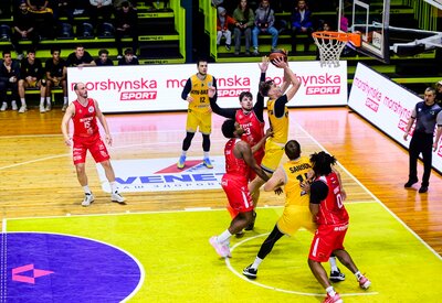 Друга перемога Запоріжжя, Київ-Баскет обіграв Рівне: хайлайти Суперліги Favbet 19 жовтня