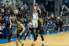 Дніпро вирвав перемогу у Київ-Баскета, Ніко-Баскет здолав Старий Луцьк: хайлайти Суперліги Favbet 1 листопада