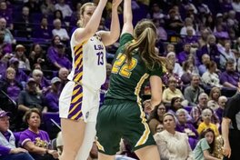 Українки за кордоном: Коваль набрала 16 очок в матчі NCAA